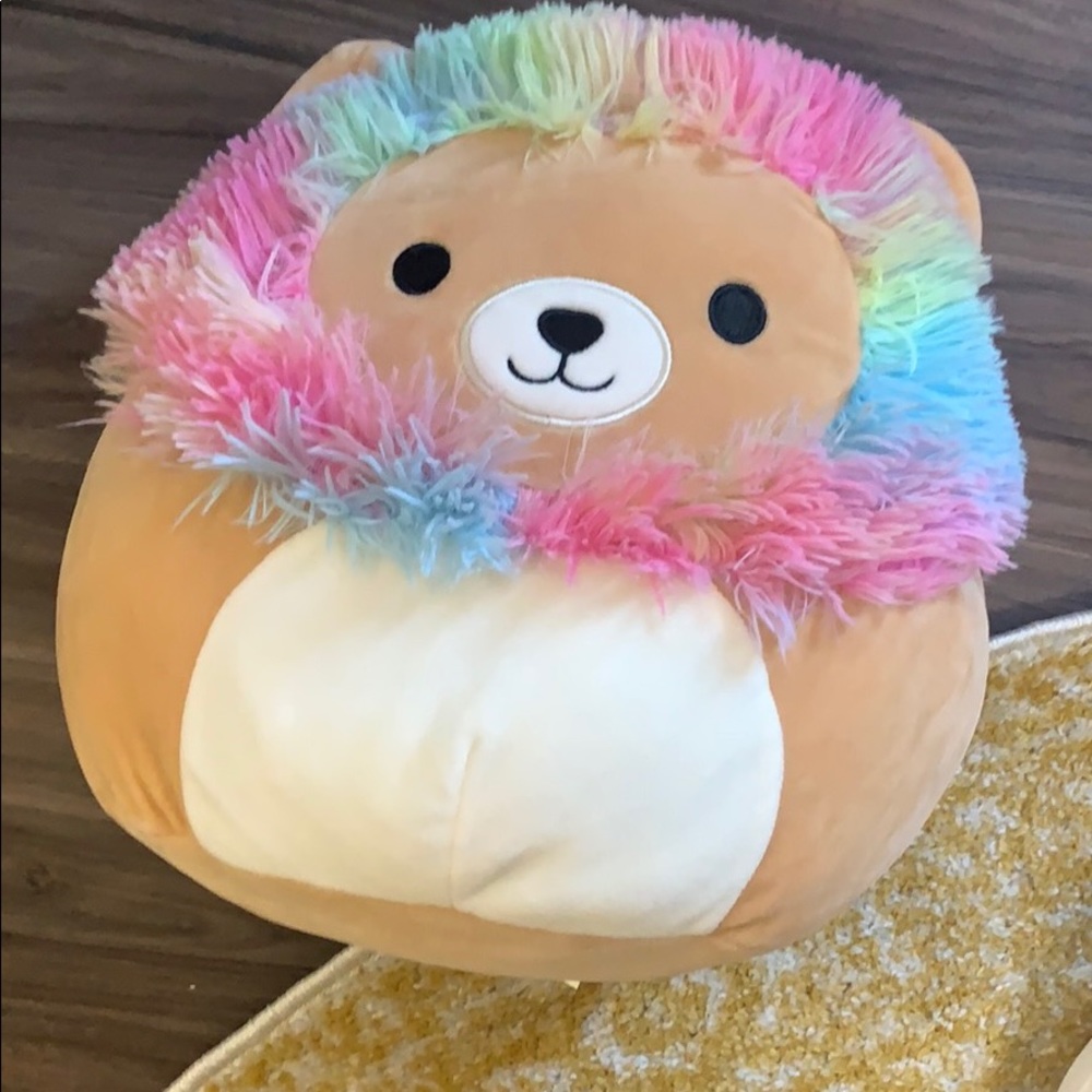leo the lion squishmallow